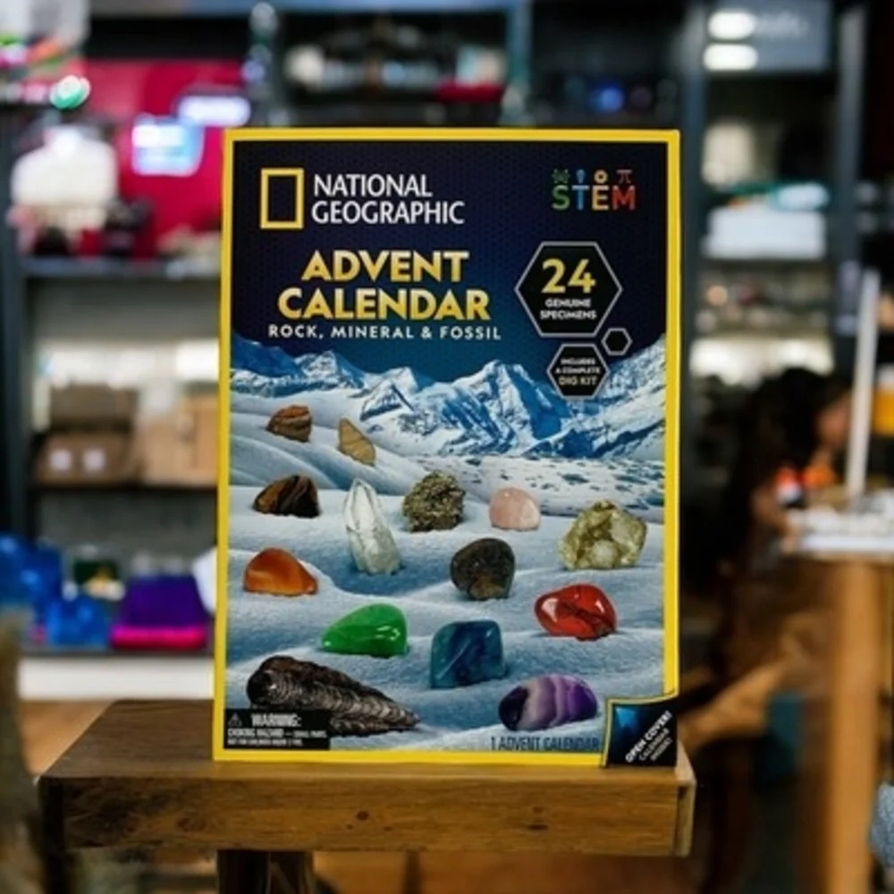 NEW National Geographic Rock Mineral Fossil Advent Calendar 24-Day Dig Kit